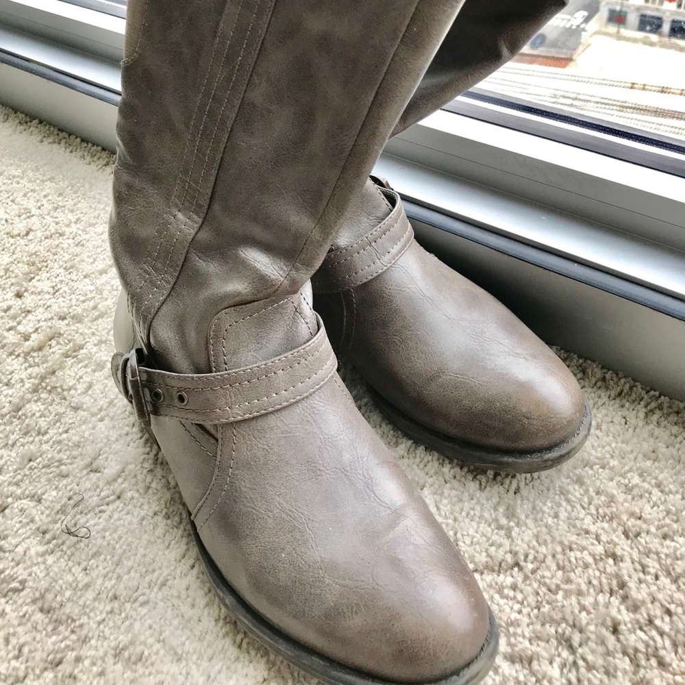 BareTraps grey / gray knee high winter boots